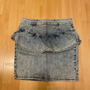 Denim skirt